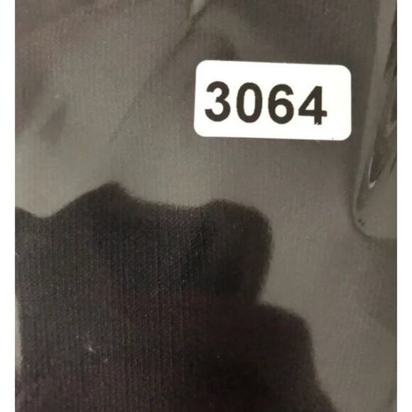 Cinq à Sept Annalie Gown Black 6 - Picture 9 of 9